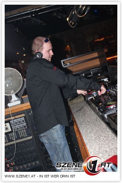 DJ Max in Action - 