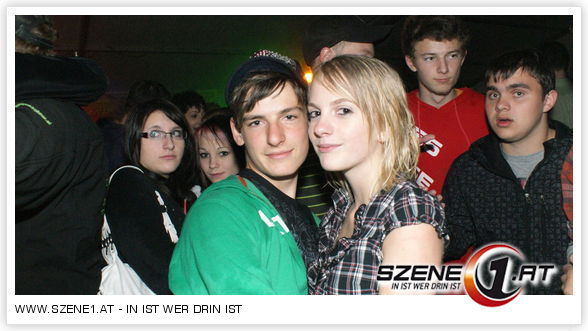 Tanz in der HaLLe (: - 