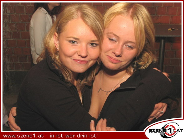 SzEnE1------> FOtOalbUm - 