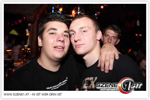 PARTY - 