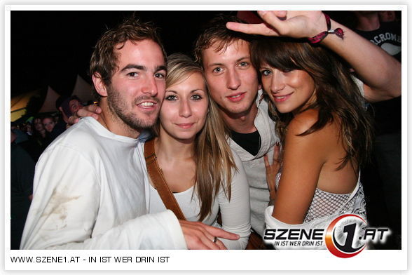 Party+Friends - 