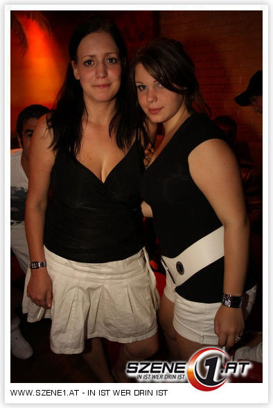 night in white ersatzparty im crazy - 