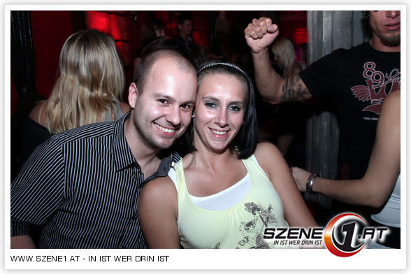 wochenendeeeeeeeeeee   !!!!!!!   :-)  - 