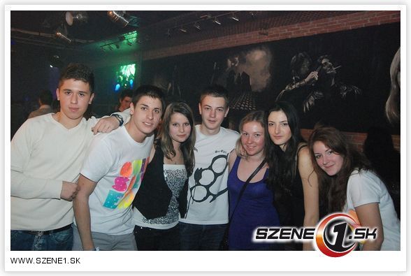 Akcie - 