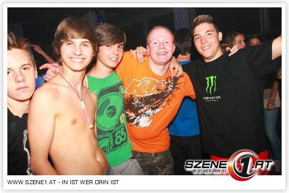 XXL Schaumparty  @ Halle 28  - 