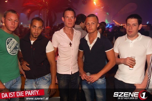 PartyPics - 