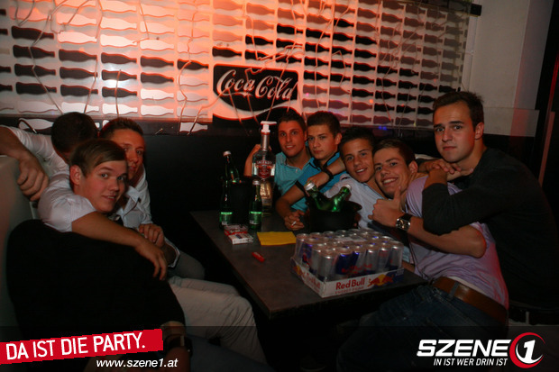 PAARTY - 