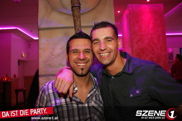 PARTYPICS - 