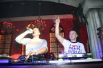 Housemeister & Girls on  45 1011656