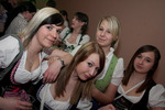 Dirndl Clubbing 10363045