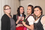 Dirndl Clubbing 10363540