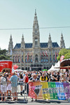 Regenbogenparade 2012 10613730