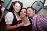 Dirndl Loves Lederhosn 10877028