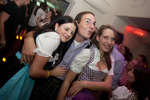 Dirndl Loves Lederhosn 10877068