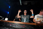 Opening with Darius & Finlay 10932045