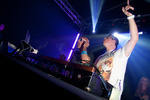 Opening with Darius & Finlay 10932055