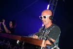 Opening with Darius & Finlay 10932059