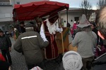 Adventmarkt mit Nikolaus und Perchtenlauf