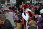 Adventmarkt mit Nikolaus und Perchtenlauf 11010654