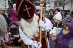 Adventmarkt mit Nikolaus und Perchtenlauf 11010656