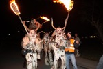 Adventmarkt mit Nikolaus und Perchtenlauf 11010673
