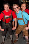 Trachtenschlacht - Dirndl vs. Lederhosn 11305351