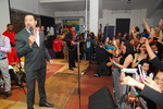 Frank Reyes Live 11355464