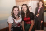 Dirndl und Janker Ball 11792352