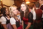 Dirndl und Janker Ball 11792361