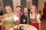 Dirndl und Janker Ball 11792363