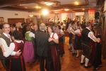 Dirndl und Janker Ball 11792472