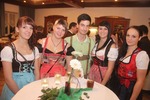 Dirndl und Janker Ball 11792477