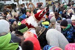 Adventmarkt mit Nikolaus und Perchtenlauf 11823168