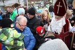 Adventmarkt mit Nikolaus und Perchtenlauf 11823171