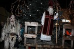 Adventmarkt mit Nikolaus und Perchtenlauf 11823203