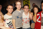 3 Kini Party 11905236