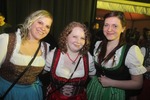 Dirndl Clubbing 12008147