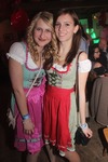 Dirndl Clubbing 12008180