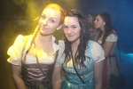 Dirndl Clubbing 12008214