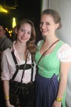 Dirndl Clubbing 12008480