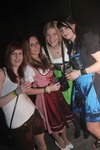 Dirndl Clubbing 12008585