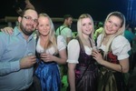 Dirndl Clubbing 12008611