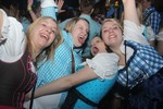 Dirndl Clubbing 12008634