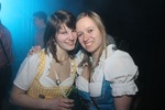 Dirndl Clubbing 12008641