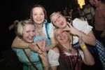 Dirndl Clubbing 12008671