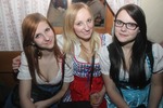 Dirndl Clubbing 12008739