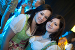 Dirndl Clubbing 12009453