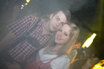 Dirndl Clubbing 12009454