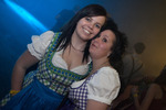 Dirndl Clubbing 12009459