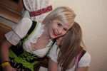 Dirndl Clubbing 12010978